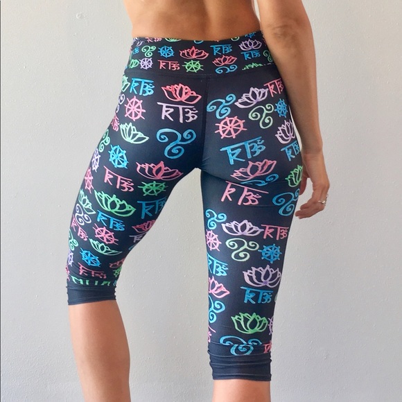Rebel Buddha RB print yoga capris - Picture 7 of 8